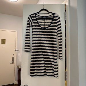 Scoop Fitted Long Sleeve Dress